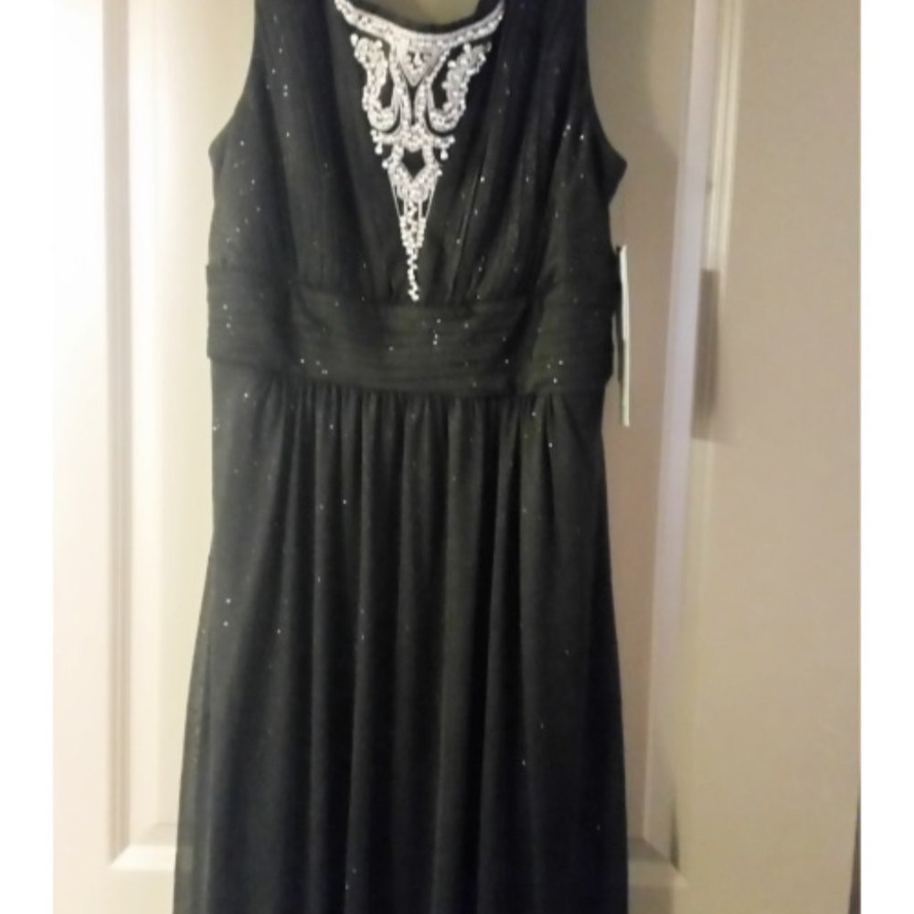Austin Scarlett - Evening Dress sz14